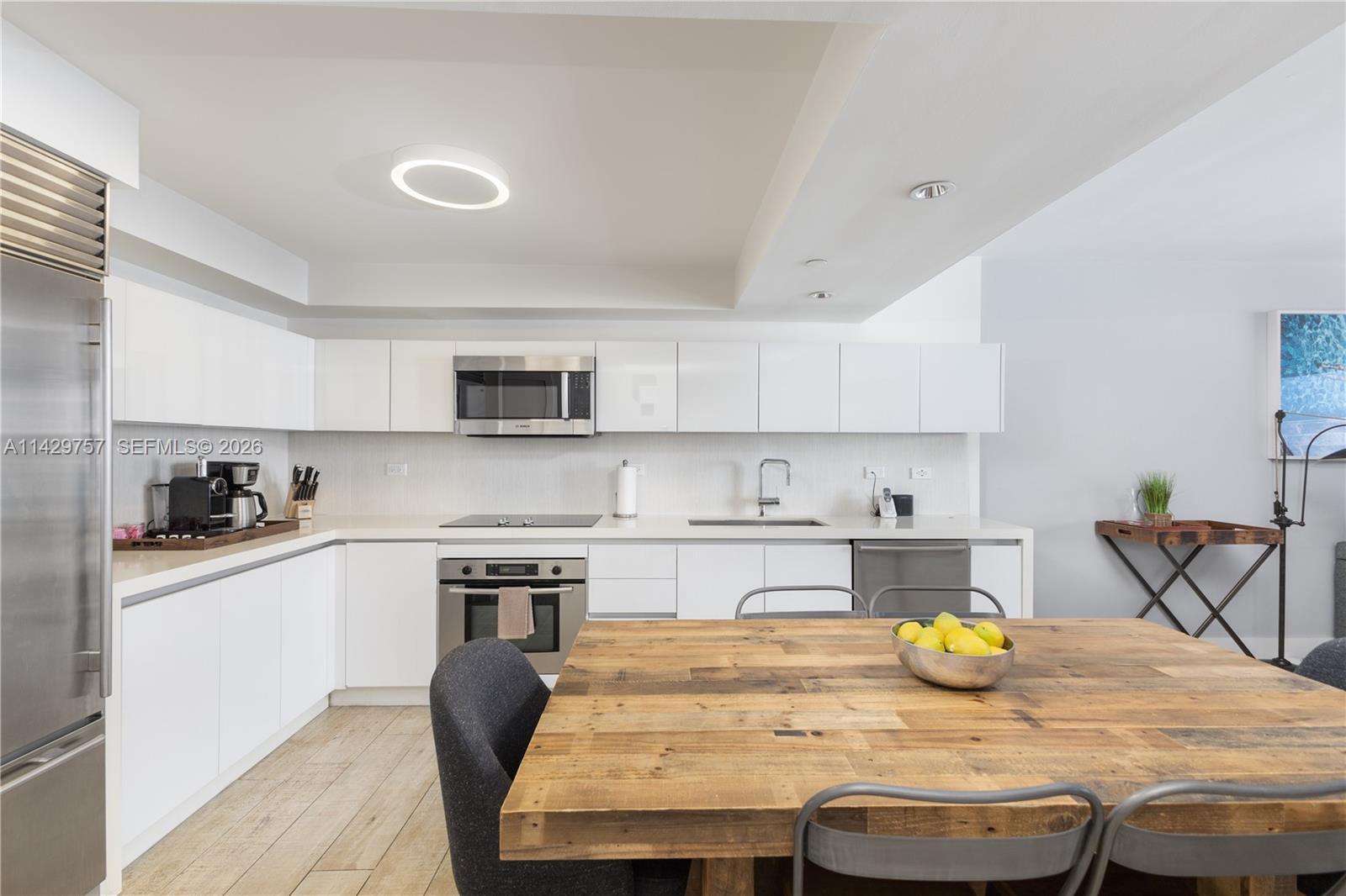 102 24th St Unit: 1013