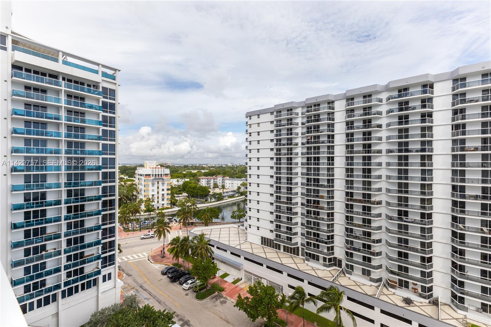 102 24th St Unit: 1013