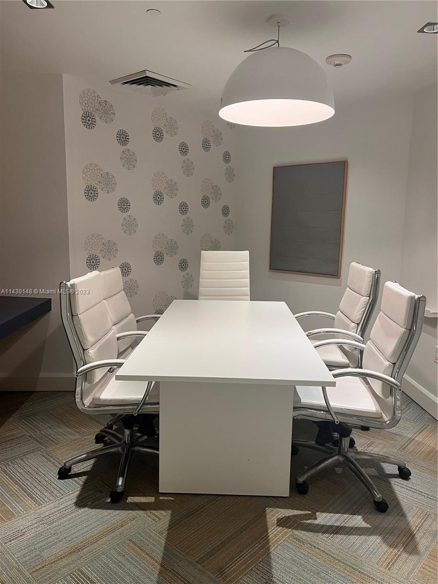 951 Brickell Ave Unit: 3807