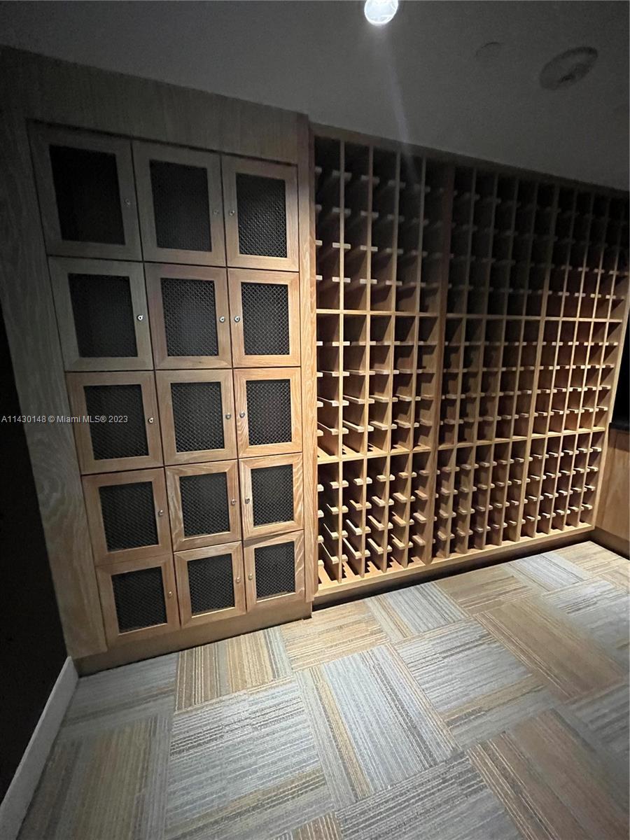 951 Brickell Ave Unit: 3807