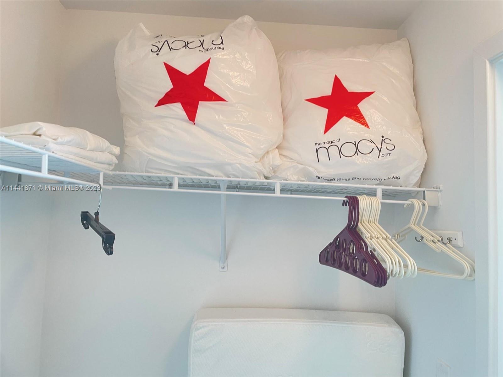 79 SW 12th St Unit: 1701-S