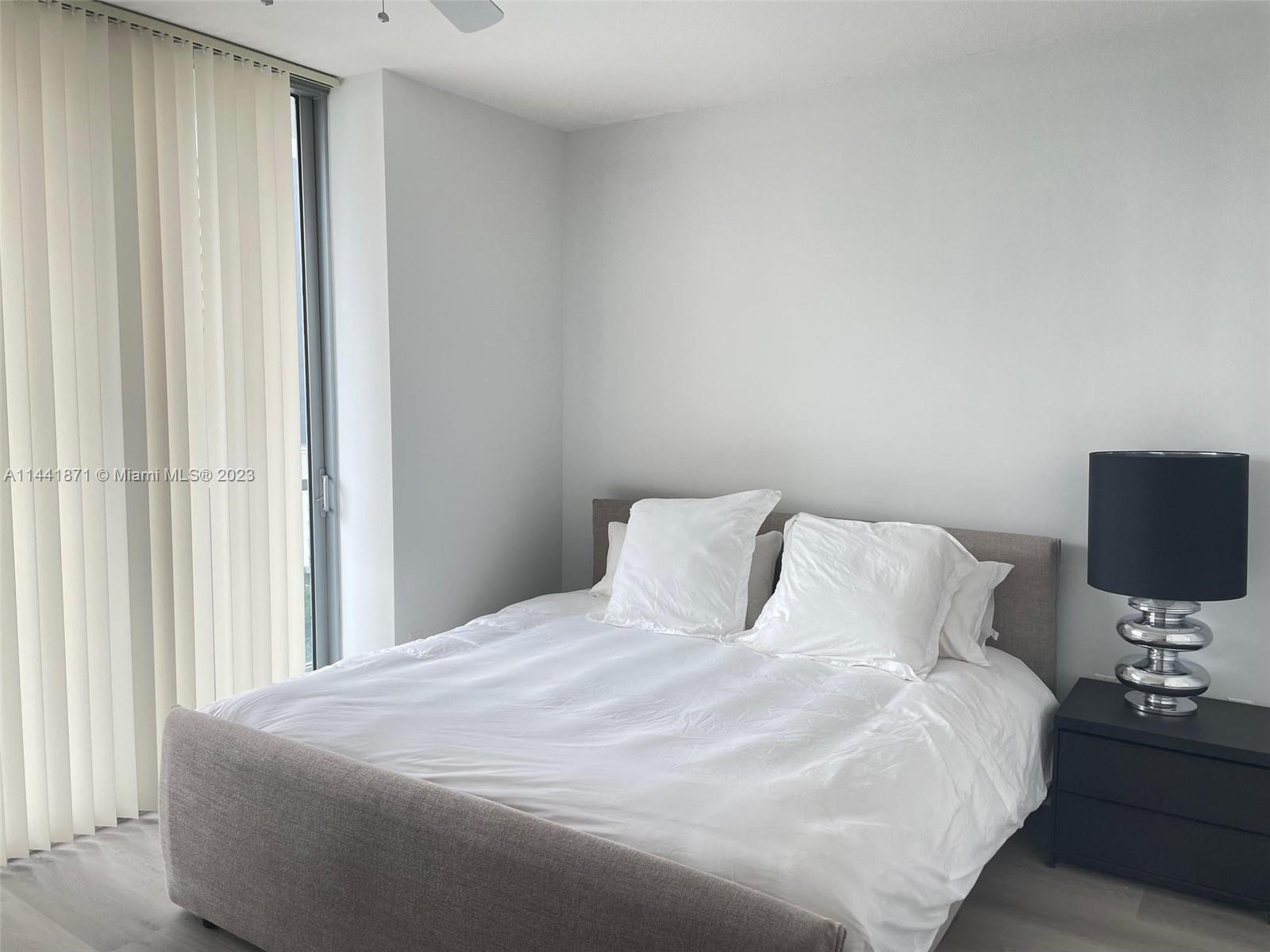 79 SW 12th St Unit: 1701-S