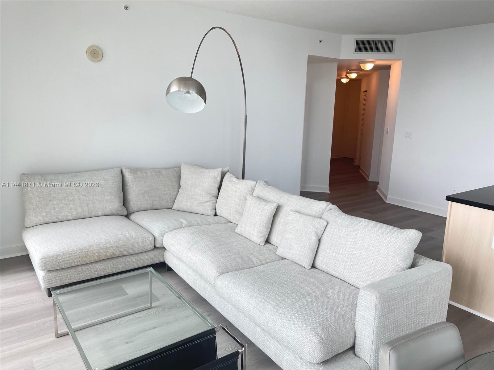 79 SW 12th St Unit: 1701-S