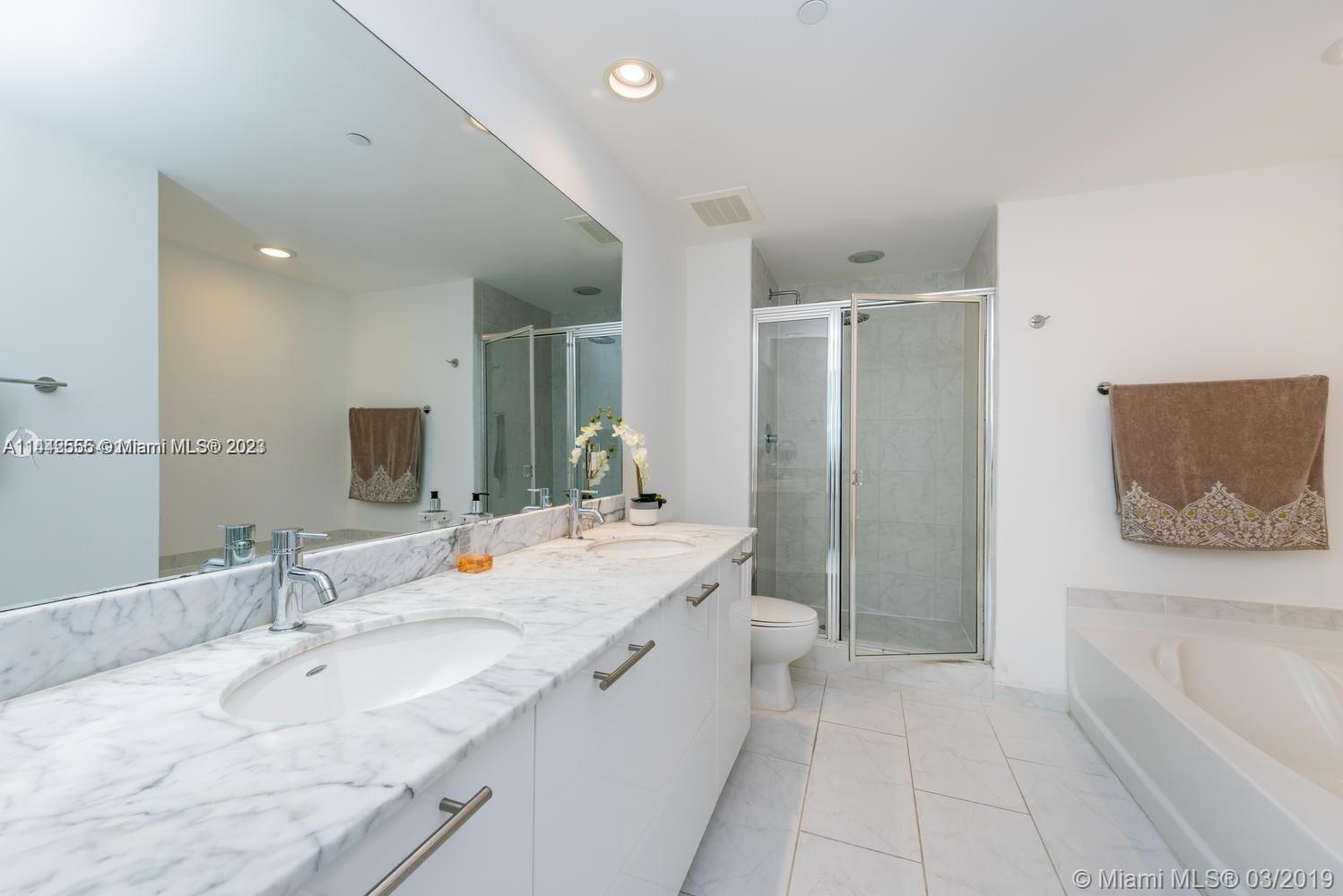 950 Brickell Bay Dr Unit: 3205