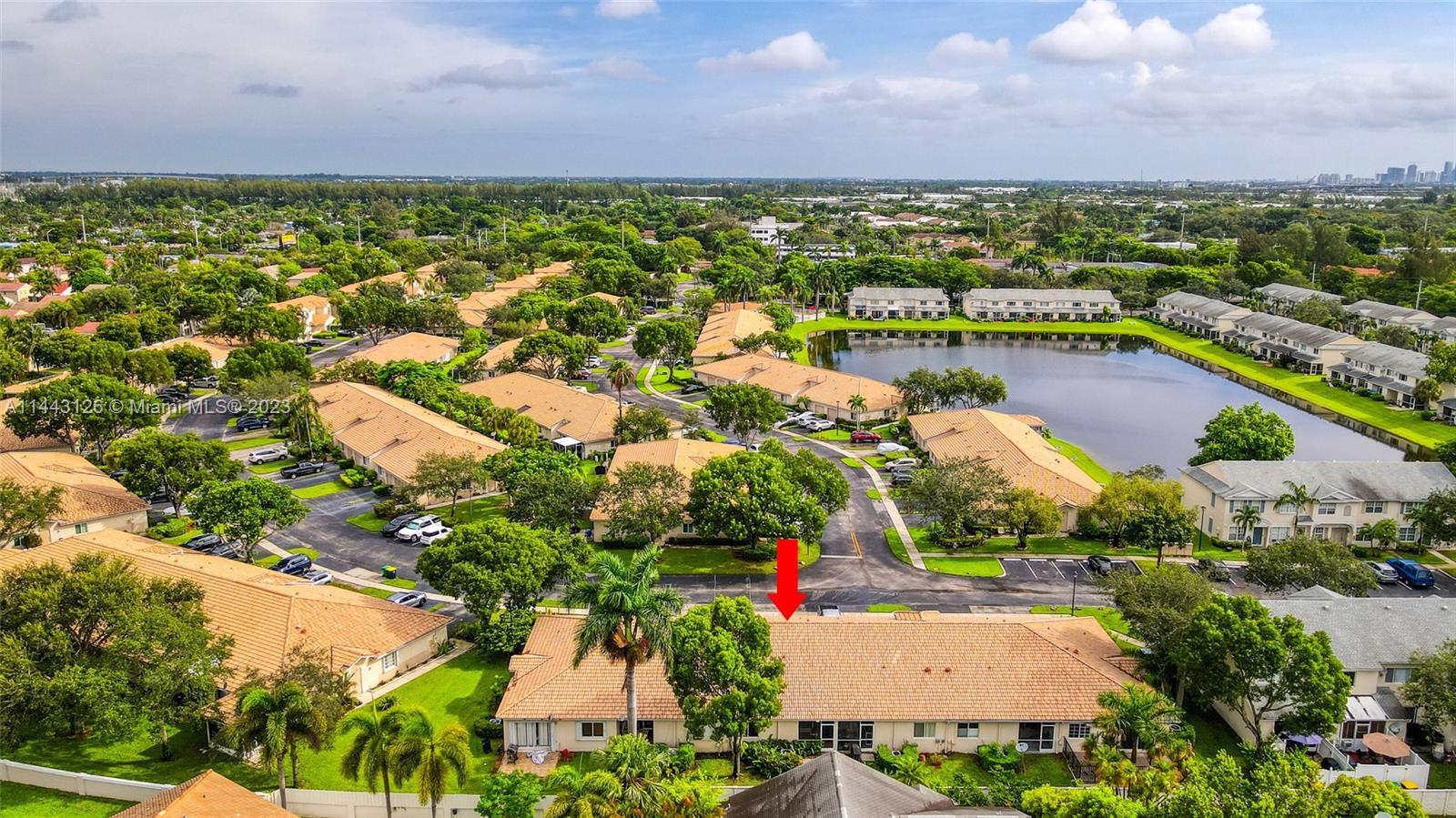 3240 SW 50th St Unit: 3240