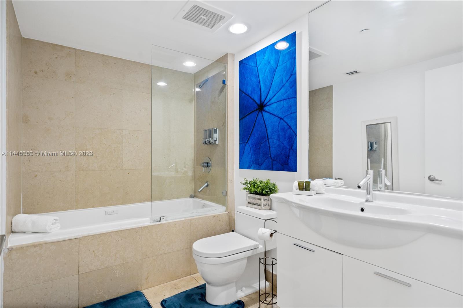 485 Brickell Ave Unit: 3005