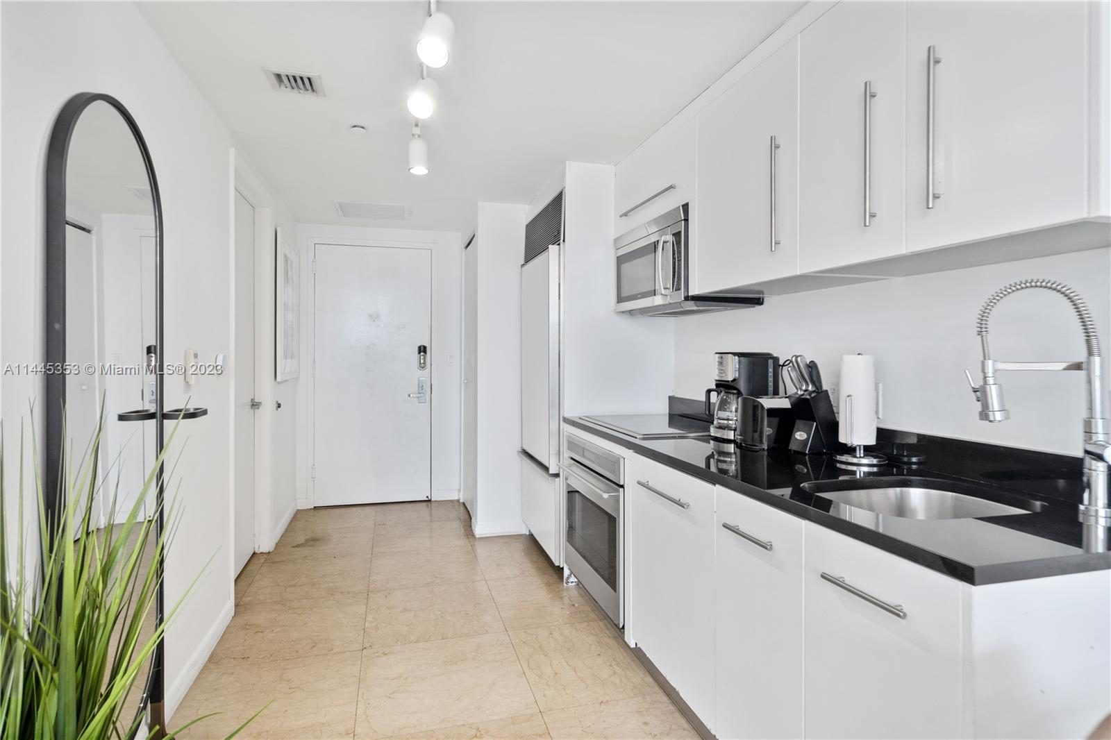 485 Brickell Ave Unit: 3005