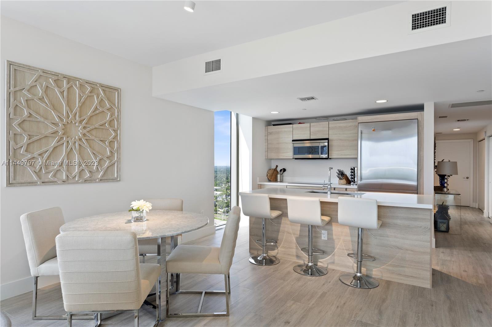 16385 Biscayne Blvd Unit: 3121