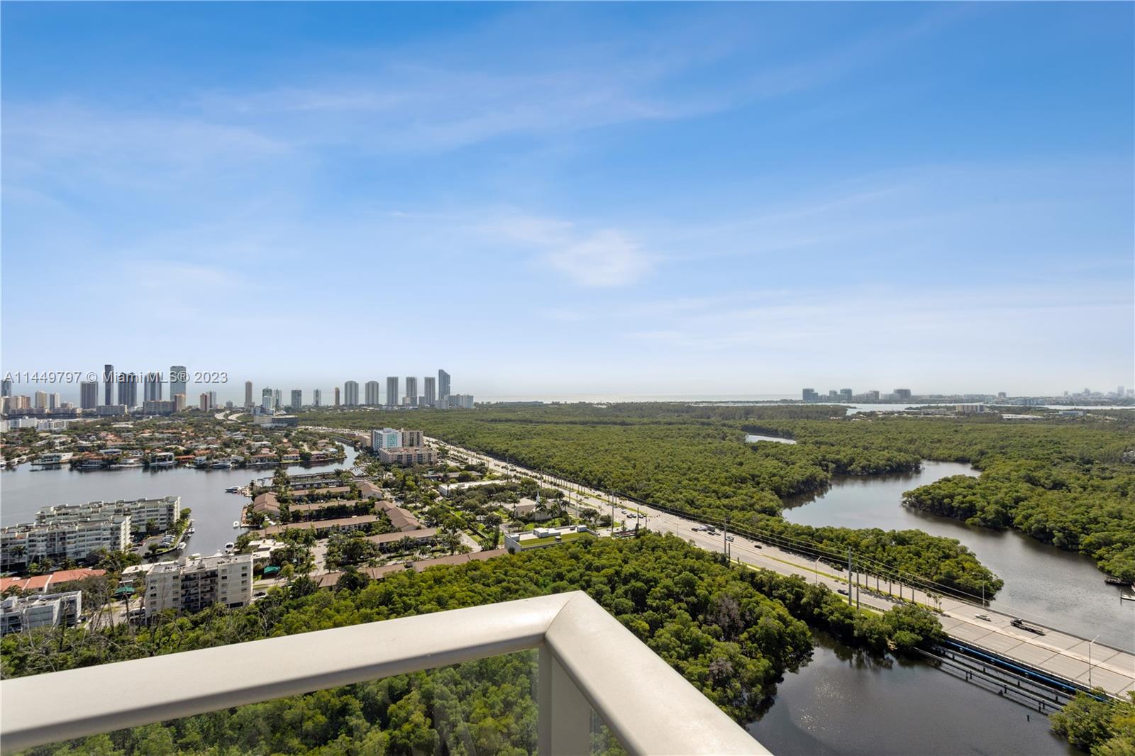 16385 Biscayne Blvd Unit: 3121