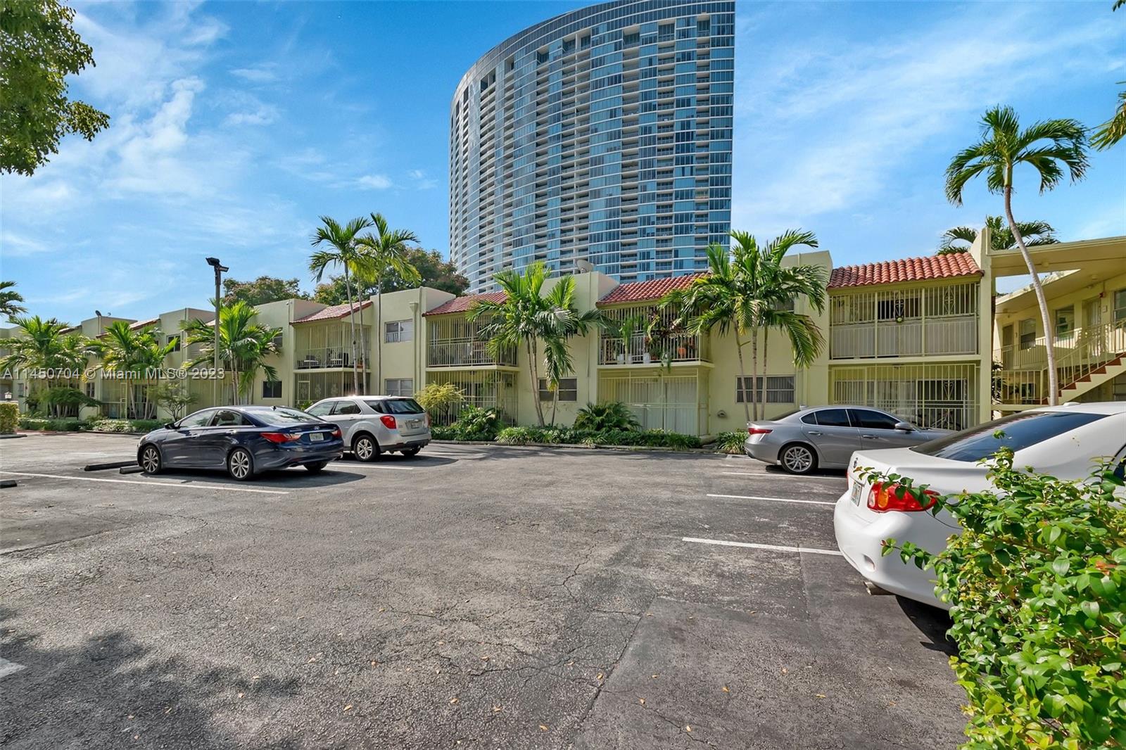 520 NE 38th St Unit: 6