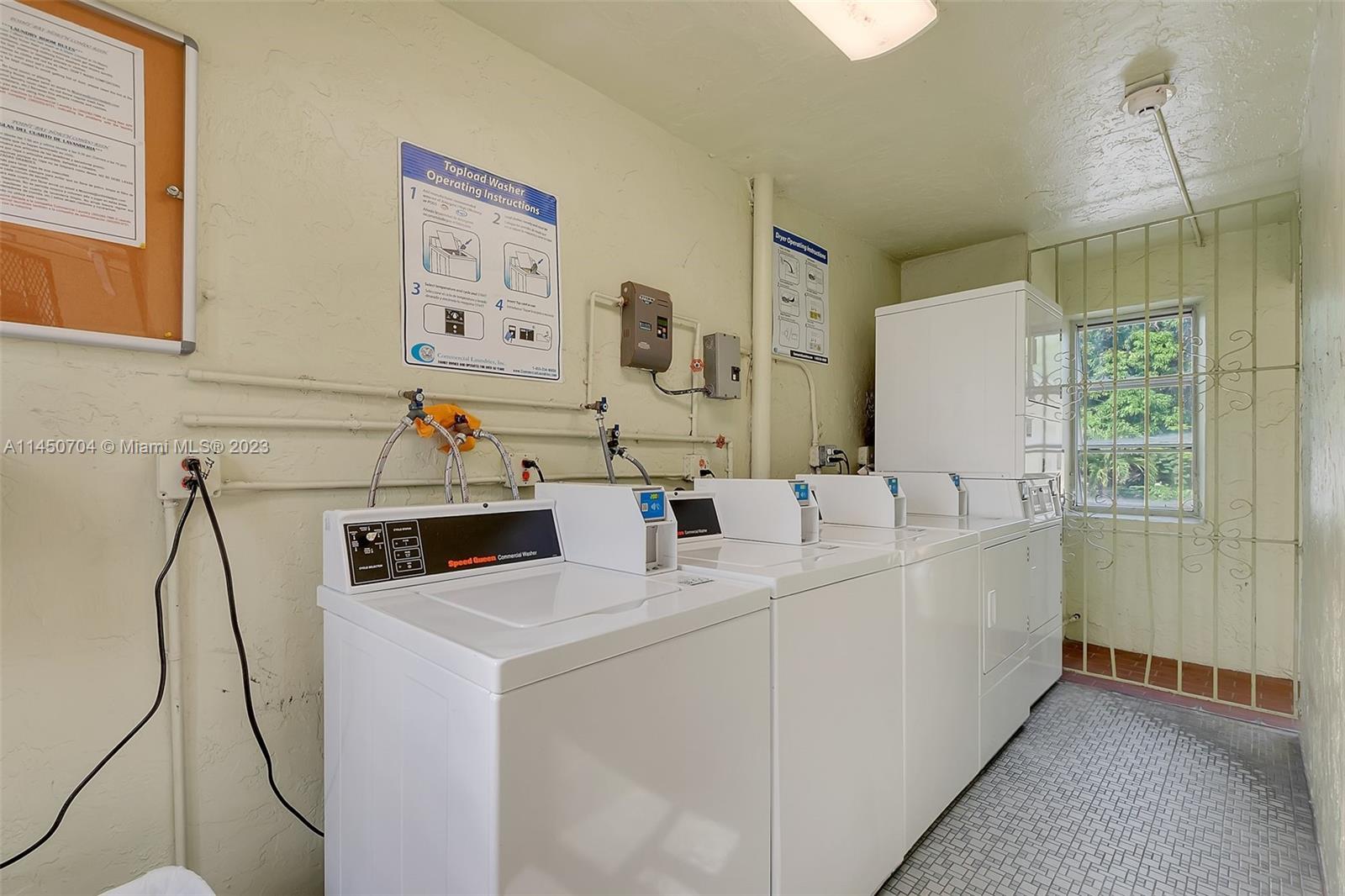 520 NE 38th St Unit: 6