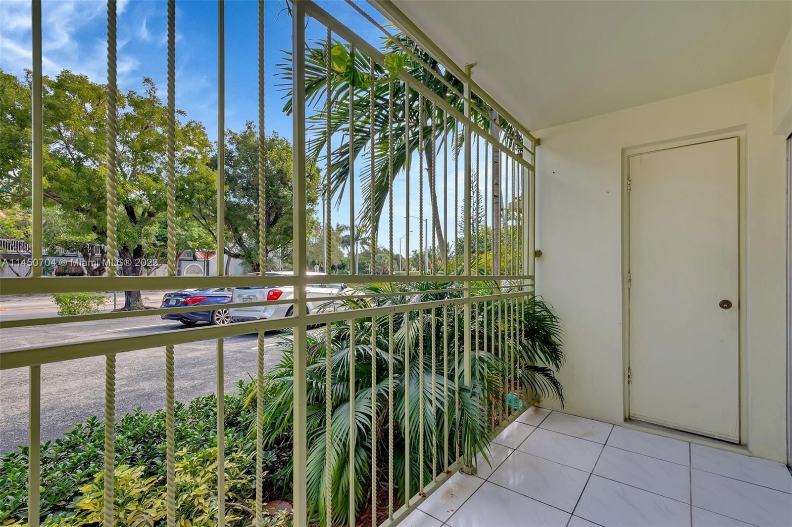 520 NE 38th St Unit: 6