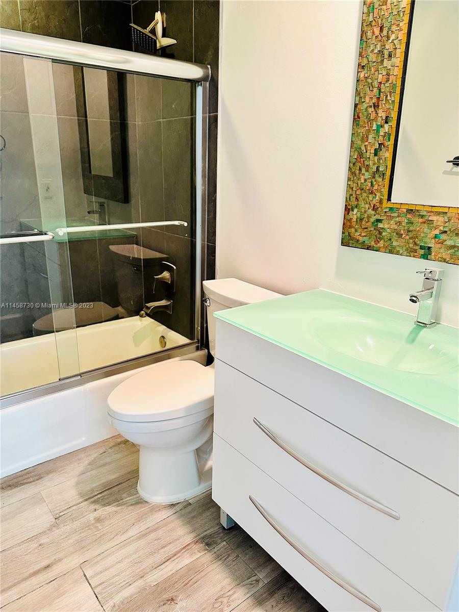 609 Almeria Ave Unit: 103