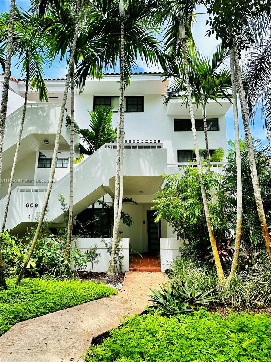 609 Almeria Ave Unit: 103