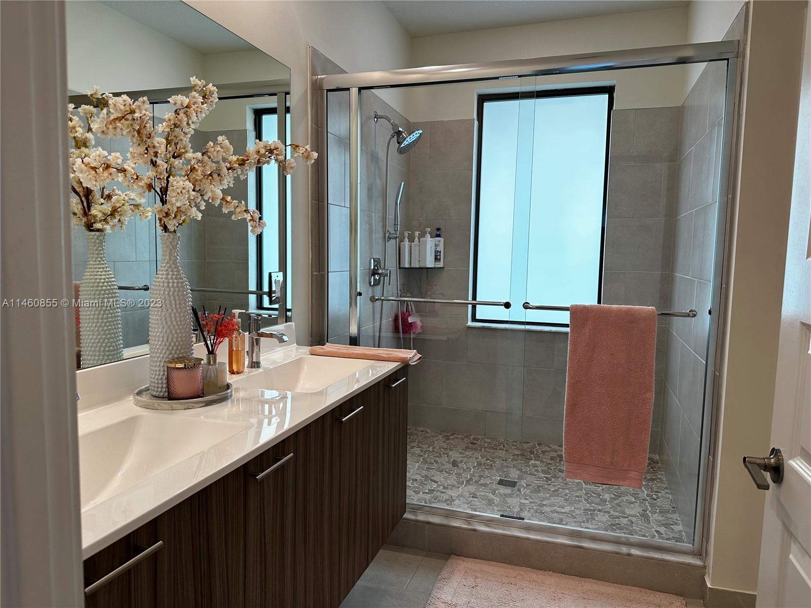 8301 NW 41st St # 307 Unit: B-307