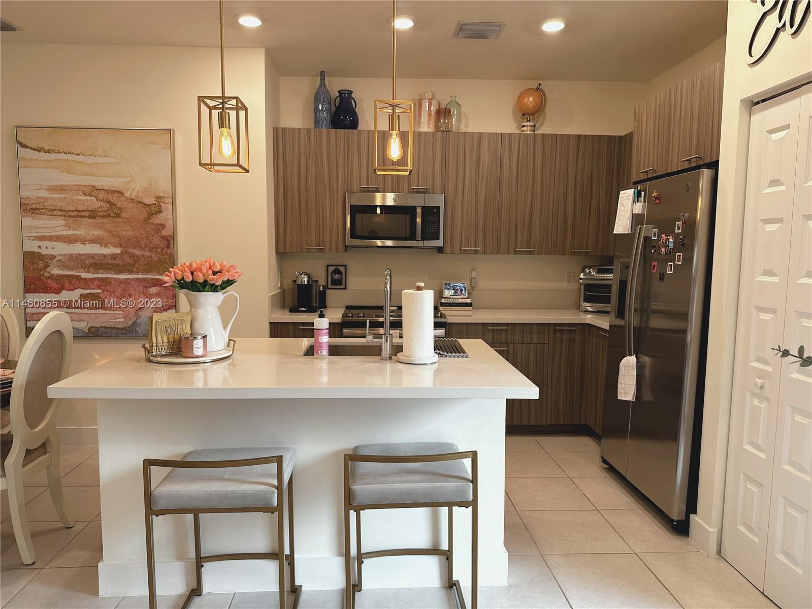 8301 NW 41st St # 307 Unit: B-307