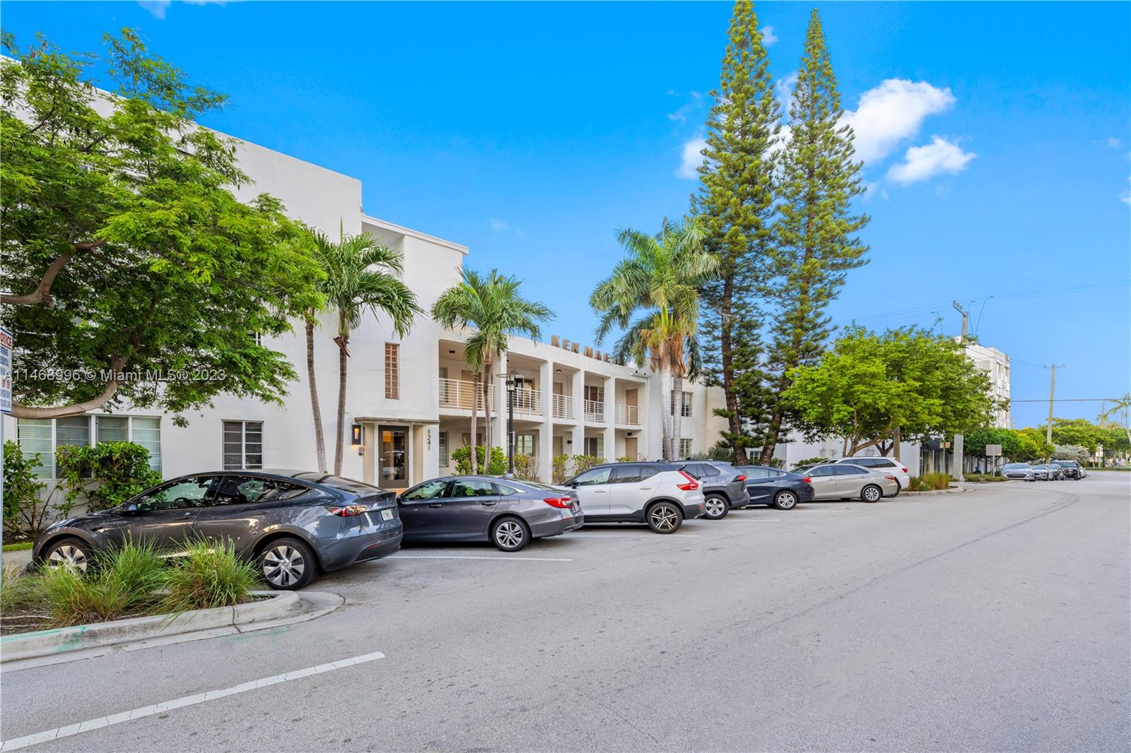 1241 14th St Unit: 11