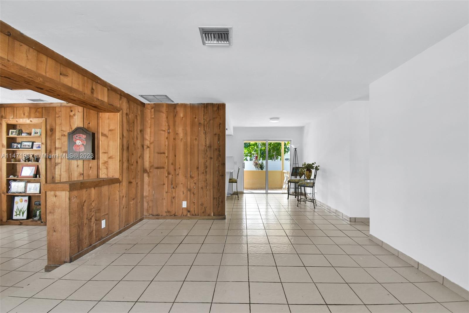 204 SE 8th St