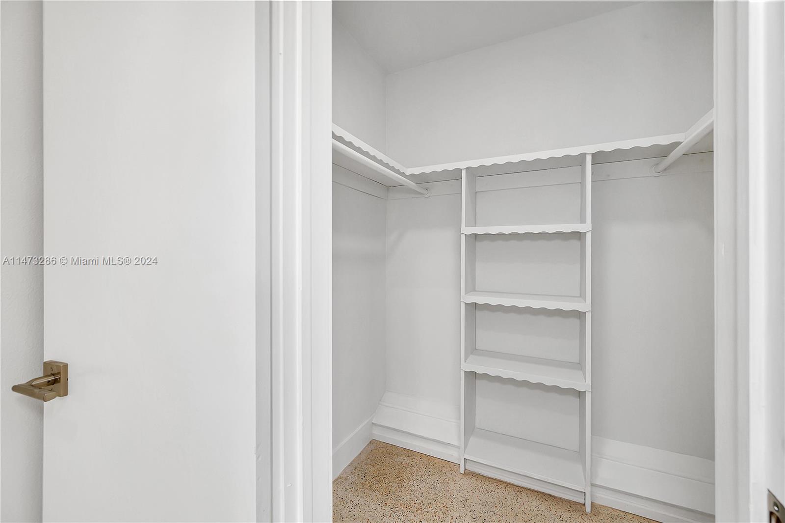 1190 SW 16th Ave