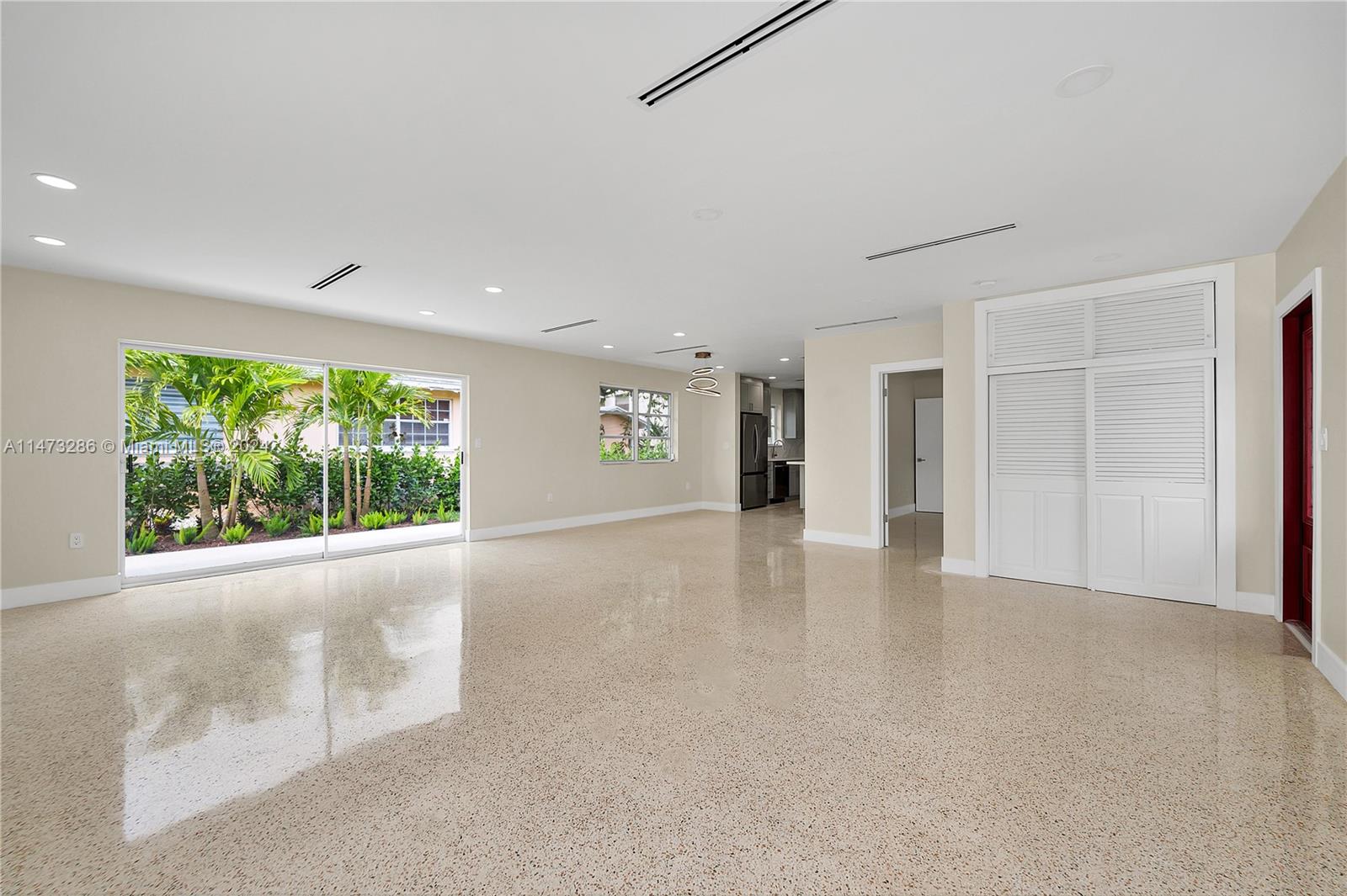 1190 SW 16th Ave
