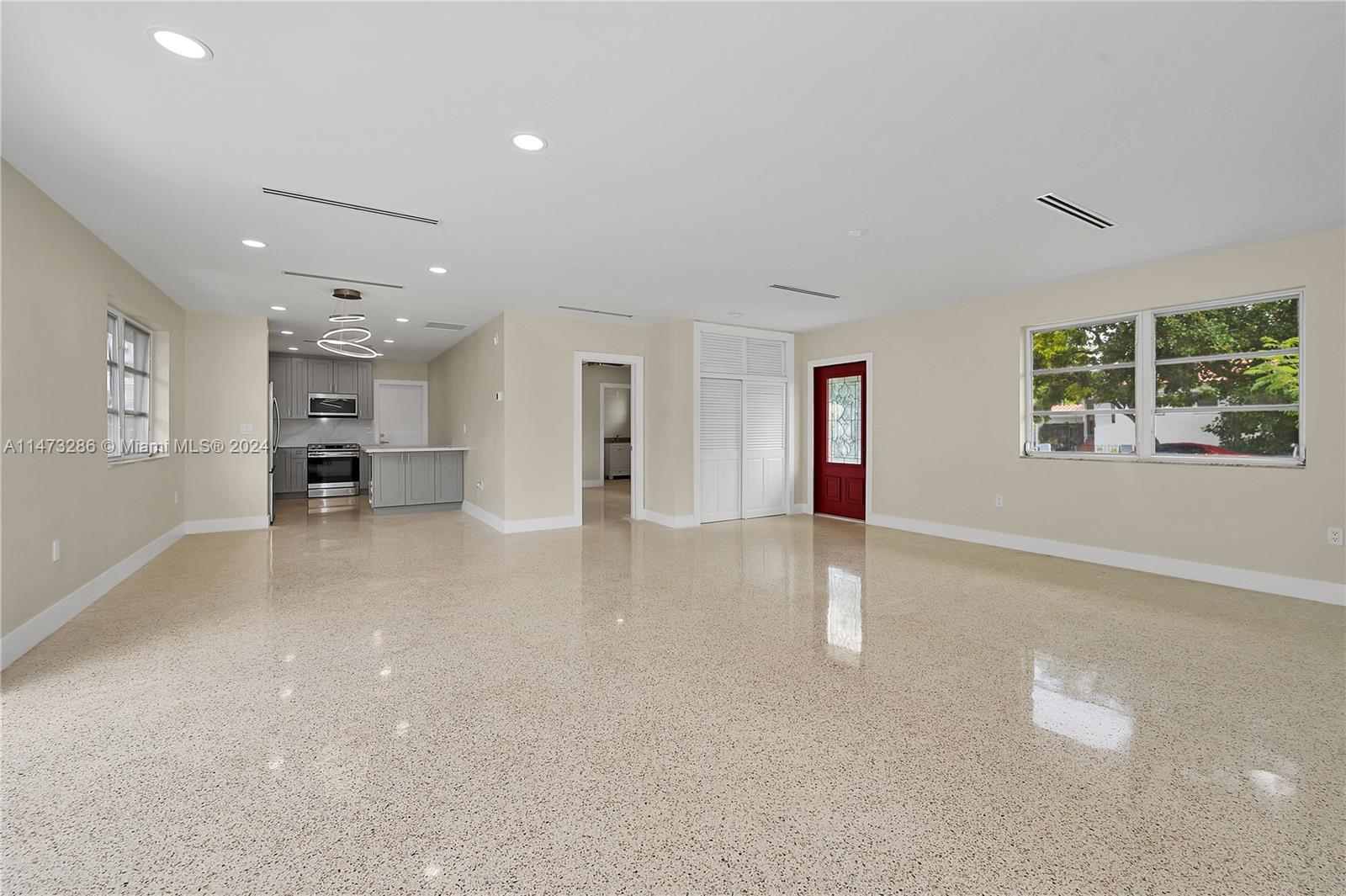 1190 SW 16th Ave