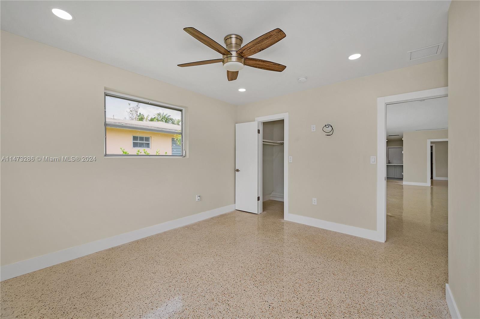 1190 SW 16th Ave