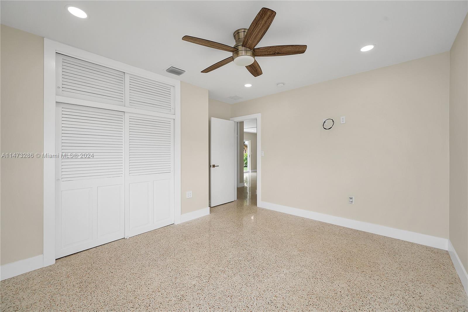 1190 SW 16th Ave