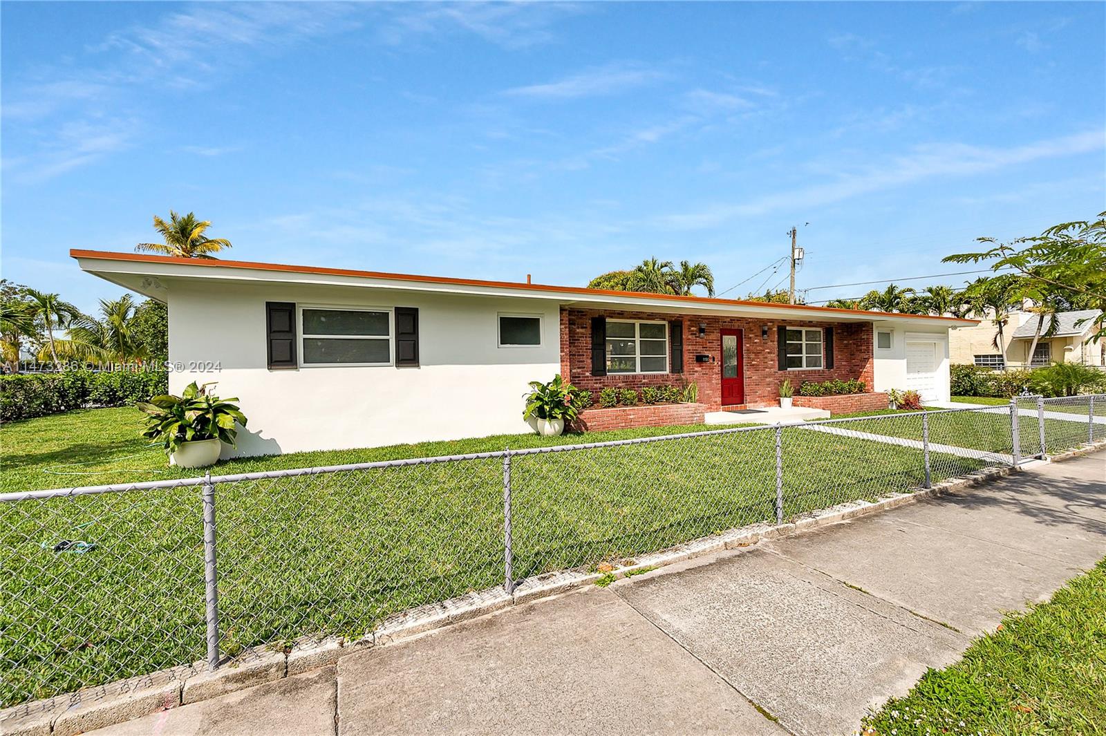 1190 SW 16th Ave