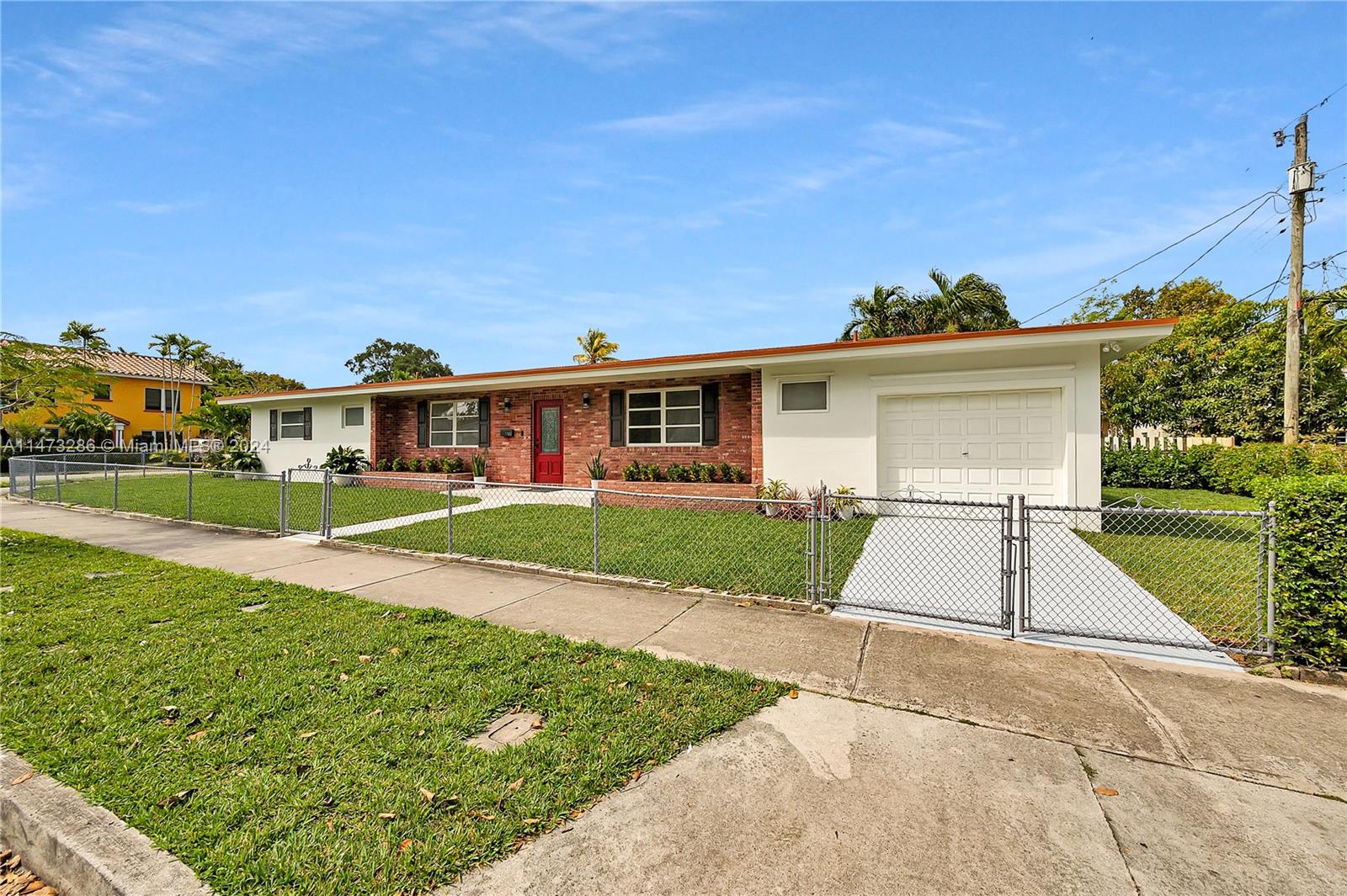 1190 SW 16th Ave