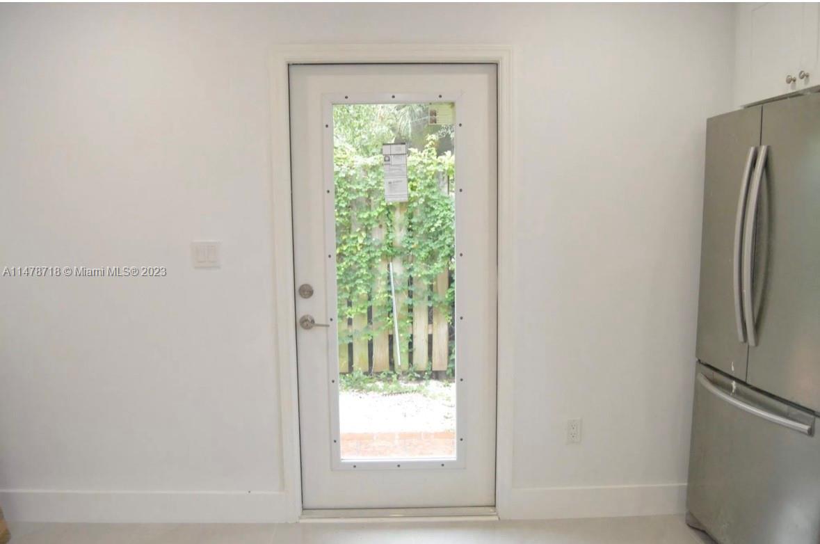 3551 SW 25th St Unit: 1