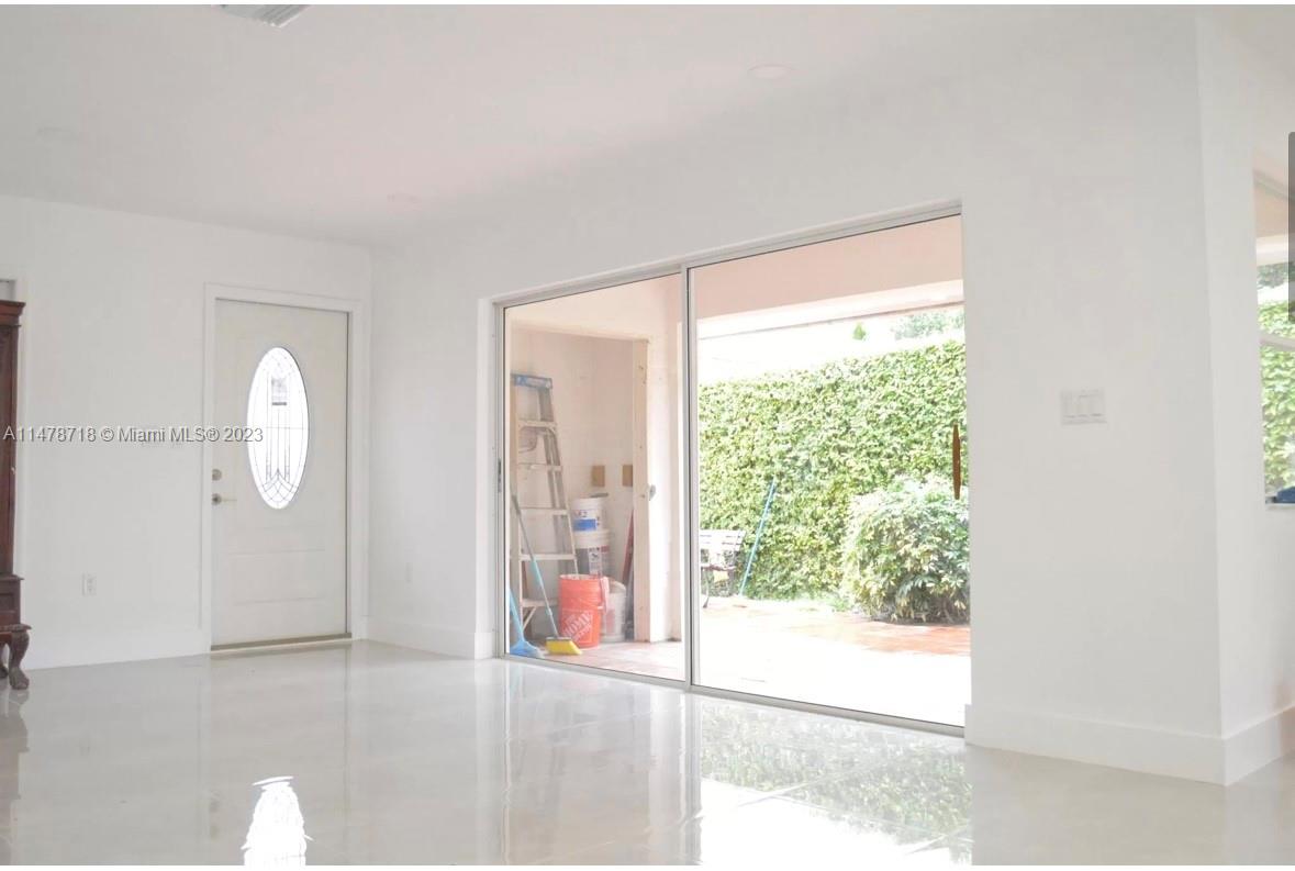 3551 SW 25th St Unit: 1