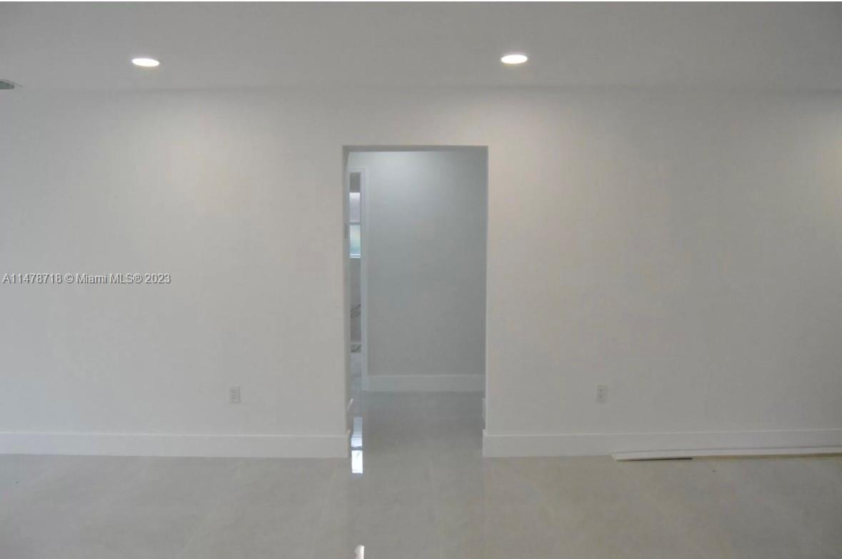 3551 SW 25th St Unit: 1
