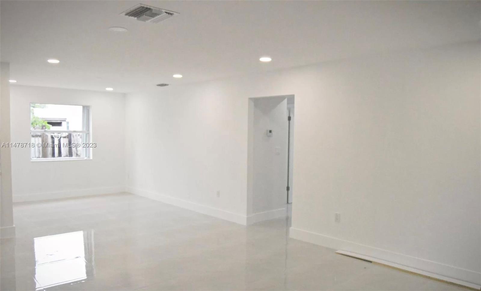 3551 SW 25th St Unit: 1
