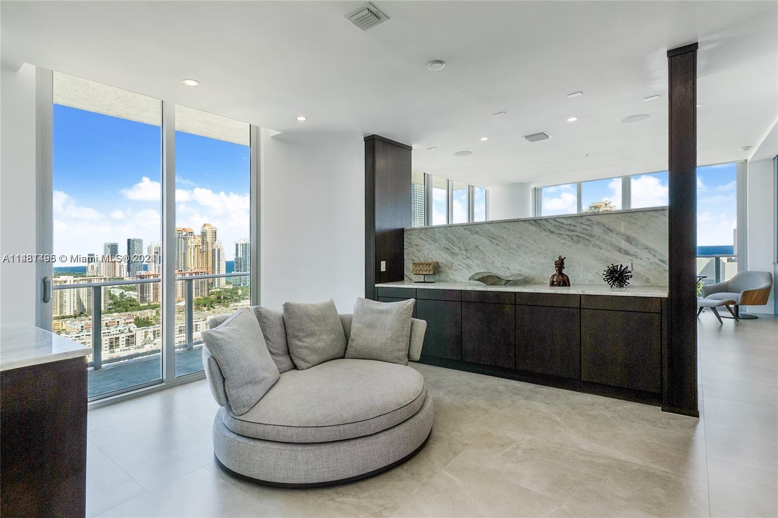 330 Sunny Isles Blvd Unit: 5-TS04