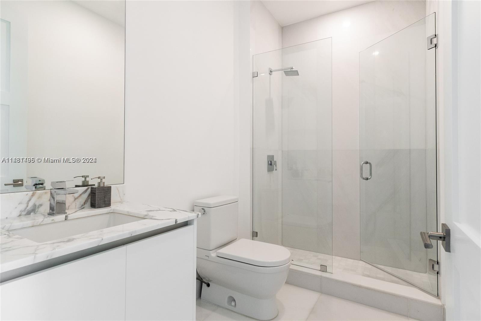 330 Sunny Isles Blvd Unit: 5-TS04