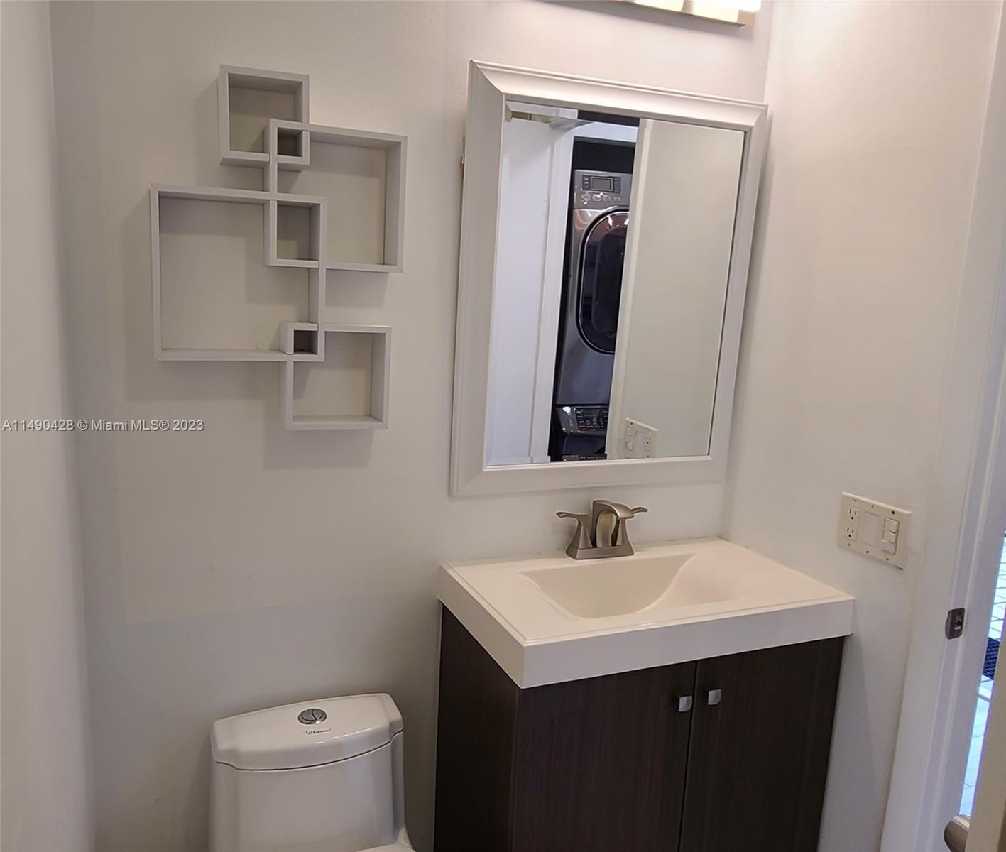 1937 SW 15th St Unit: 56