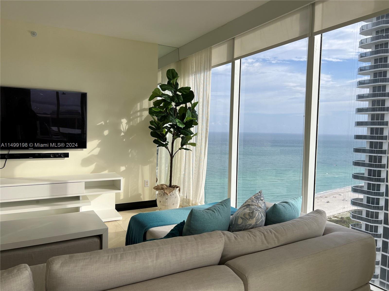 4779 Collins Ave # 2305