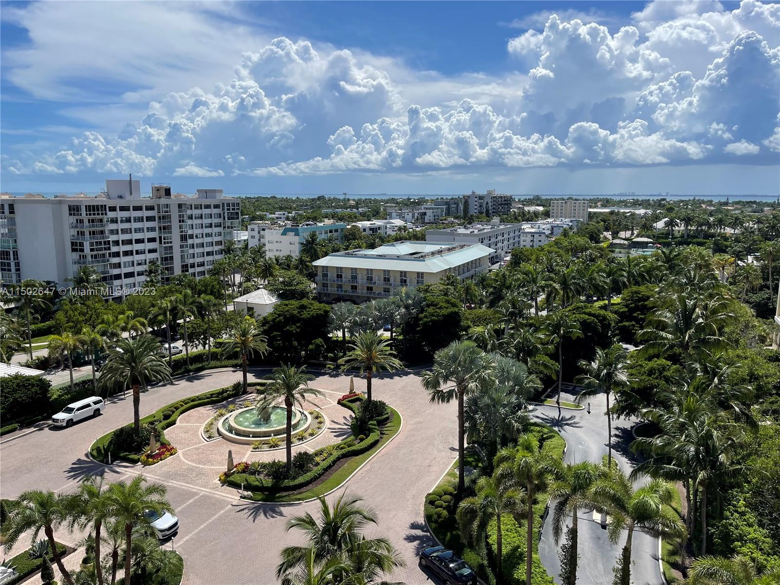 455 Grand Bay Dr # 816