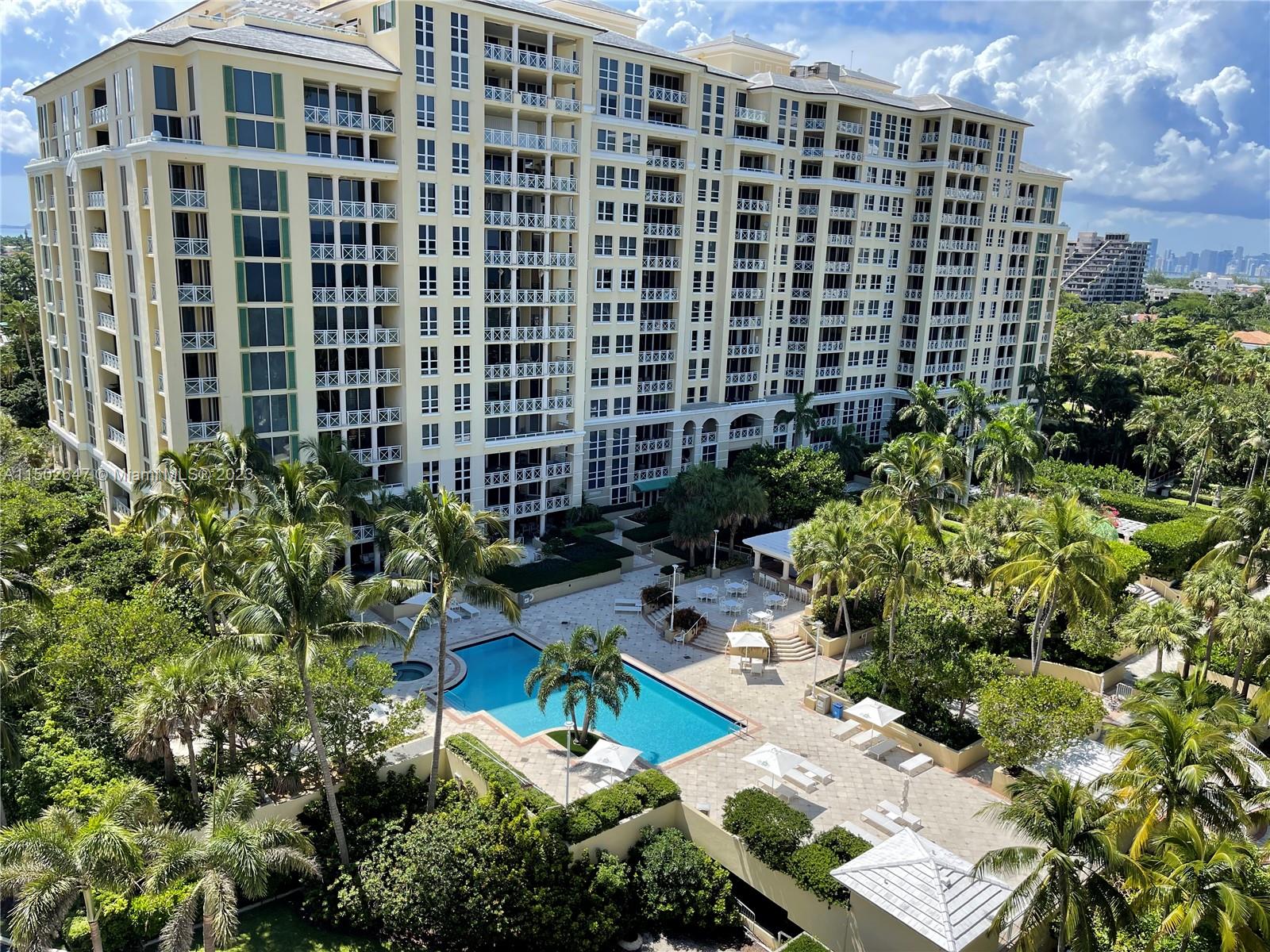 455 Grand Bay Dr # 816