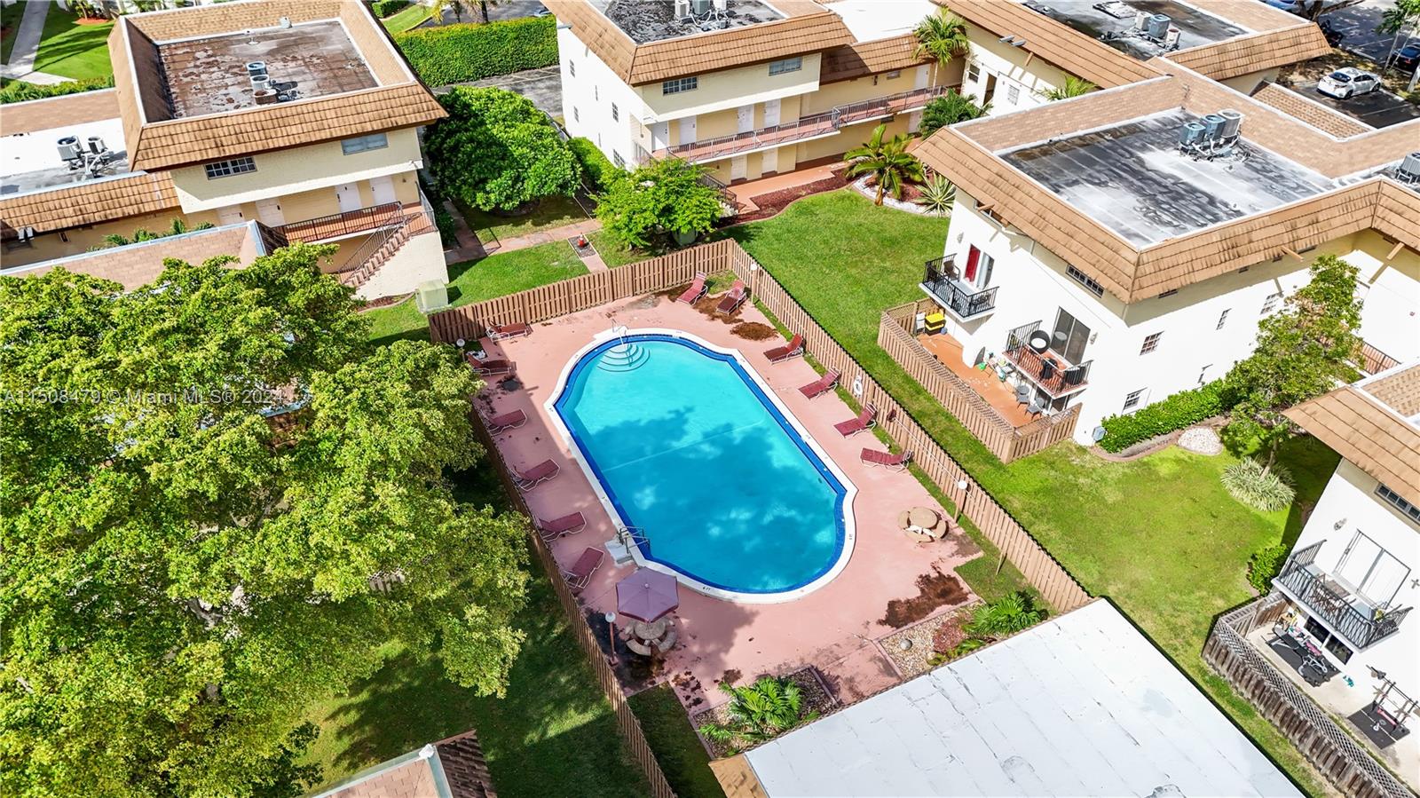 8550 SW 109th Ave # 121 Unit: 5-121