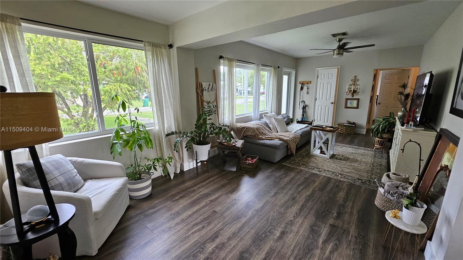 260 NW 150th St