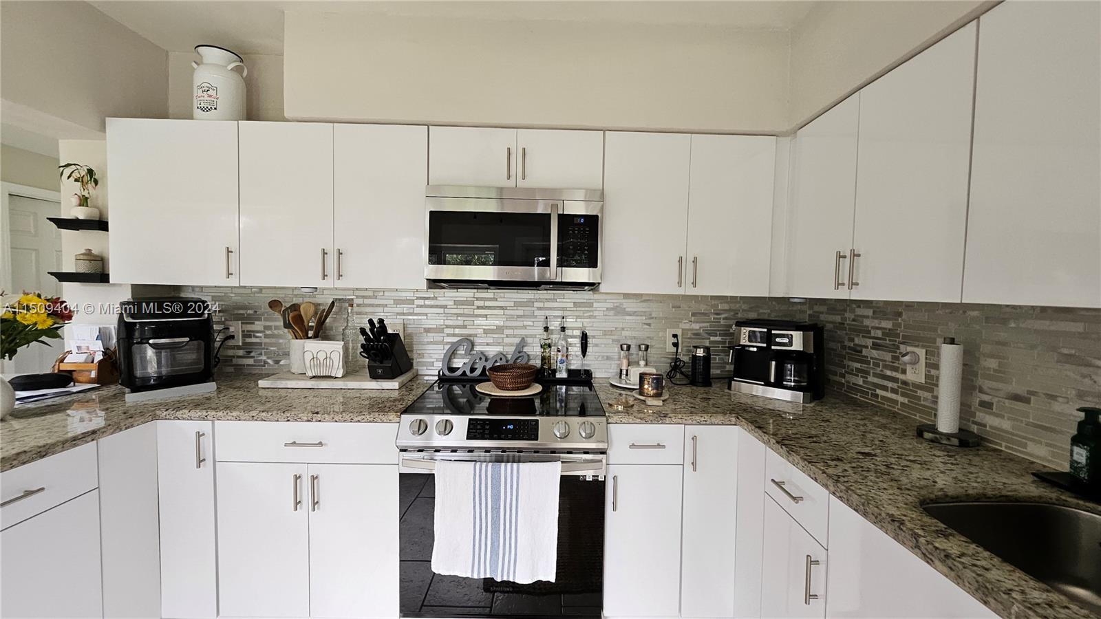 260 NW 150th St