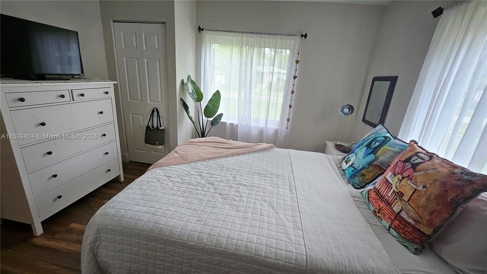 260 NW 150th St