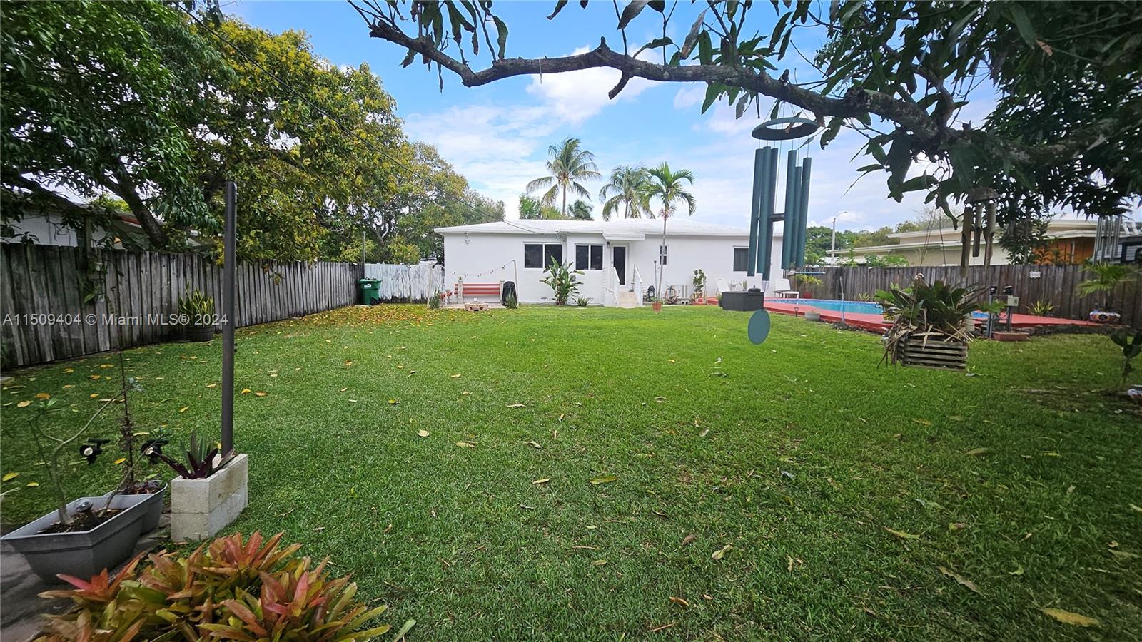 260 NW 150th St