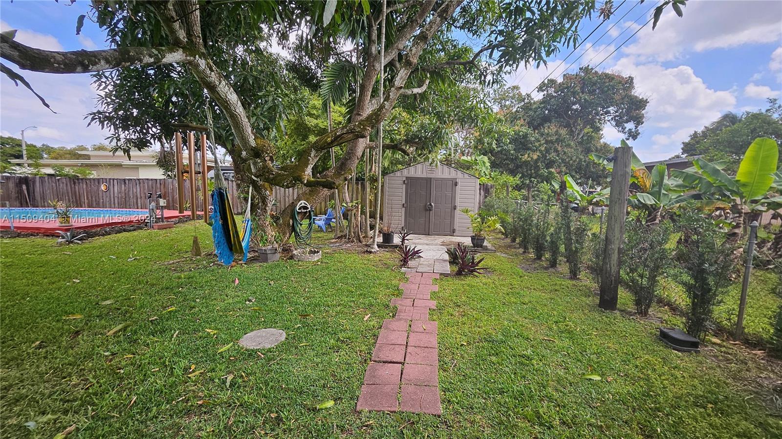 260 NW 150th St