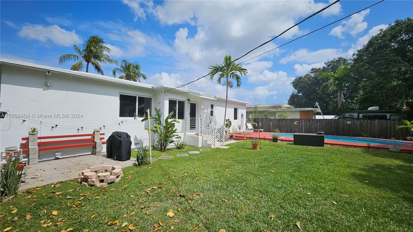 260 NW 150th St