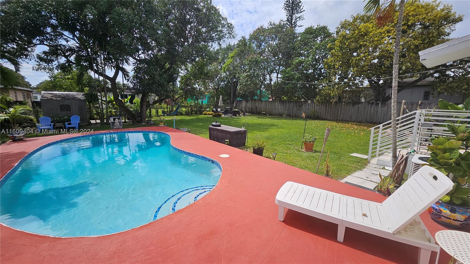 260 NW 150th St