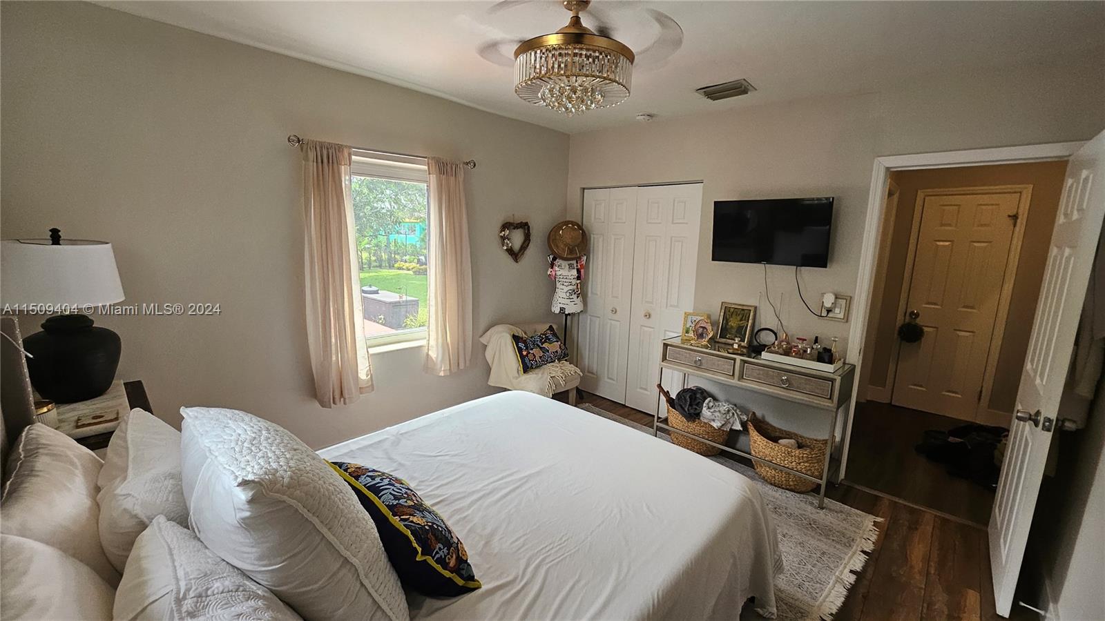 260 NW 150th St