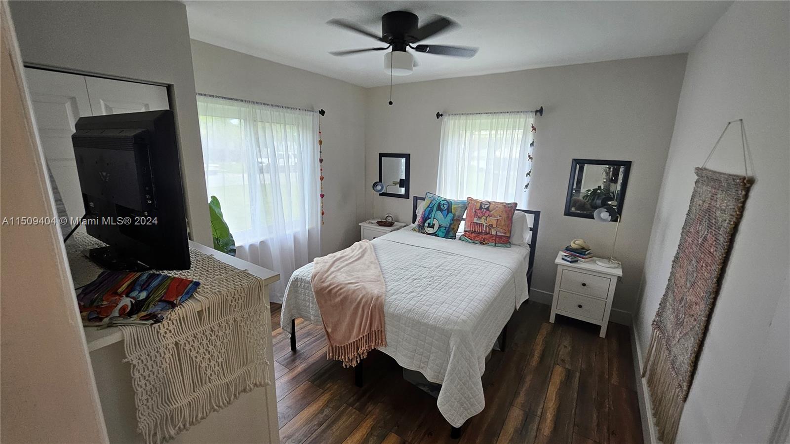 260 NW 150th St
