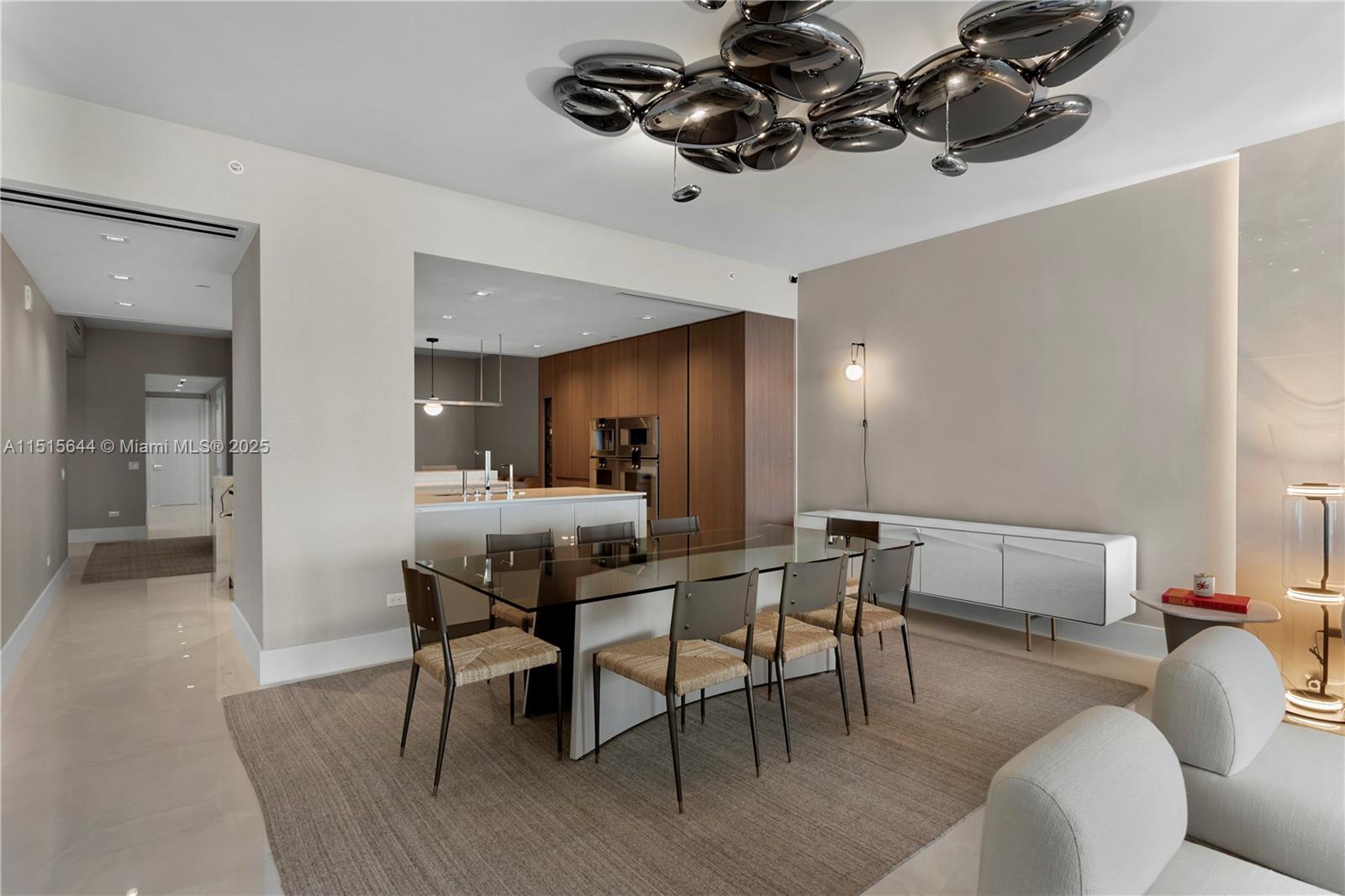 18501 Collins Ave Unit: 1003
